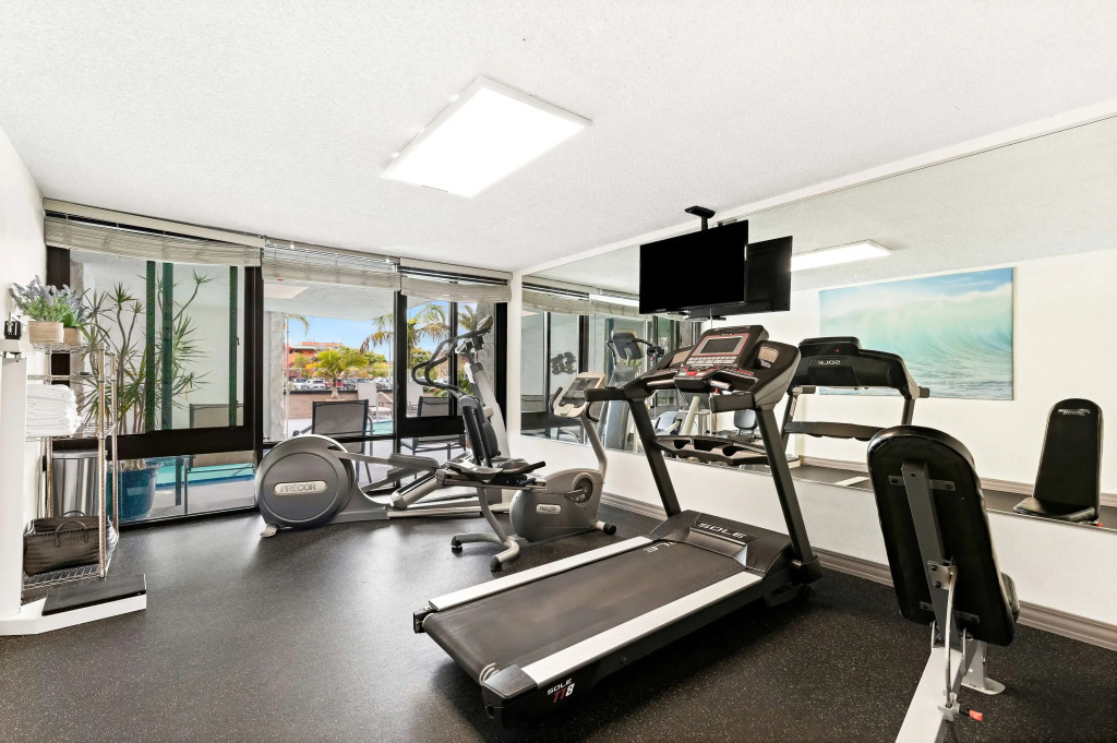 Best Western Yacht Harbor Hotel