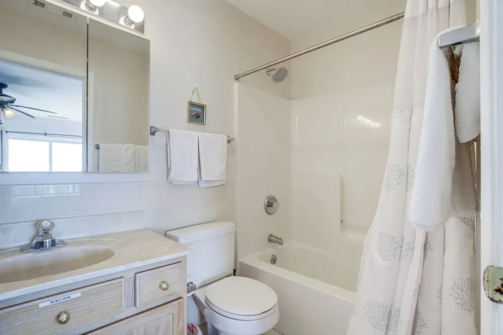 1 Mi to Beach: Bayside Townhome in Ocean City