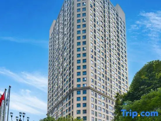 Kongshanxia · NONE Two Room Suite Holiday Homestay（Hongyadong Jiefangbei Pedestrian Street）