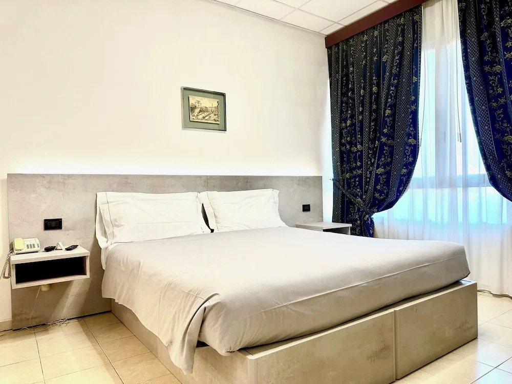 Hotel Leonardo