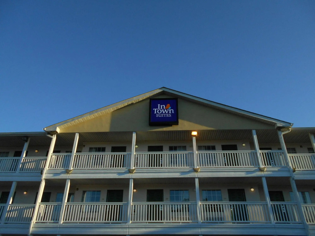 InTown Suites Extended Stay Chesapeake VA - I-64 Crossways Blvd