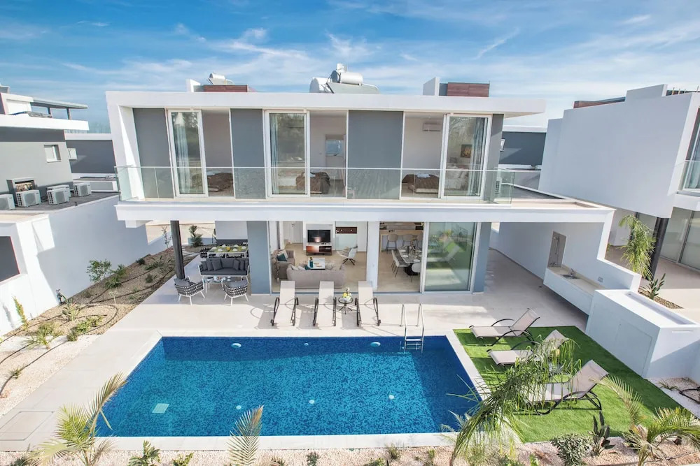 Villa Prol20, Contemporary 3bdr Protaras Villa With Pool, Close to the Beaches