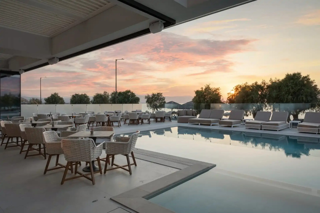 Avant Blue Boutique Hotel