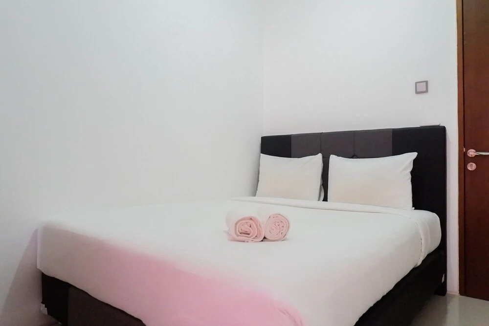High Floor with City View 2Br Apartment at the Linden