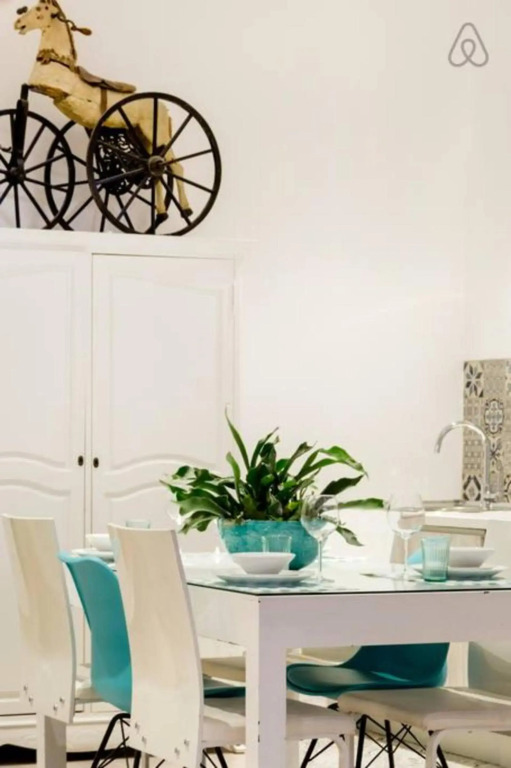 Explore a Walkable Neighborhood around a Comfy Apartment