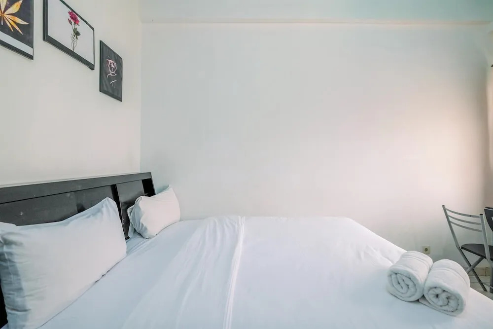 Cozy Living Studio Apartment At Margonda Residence 1