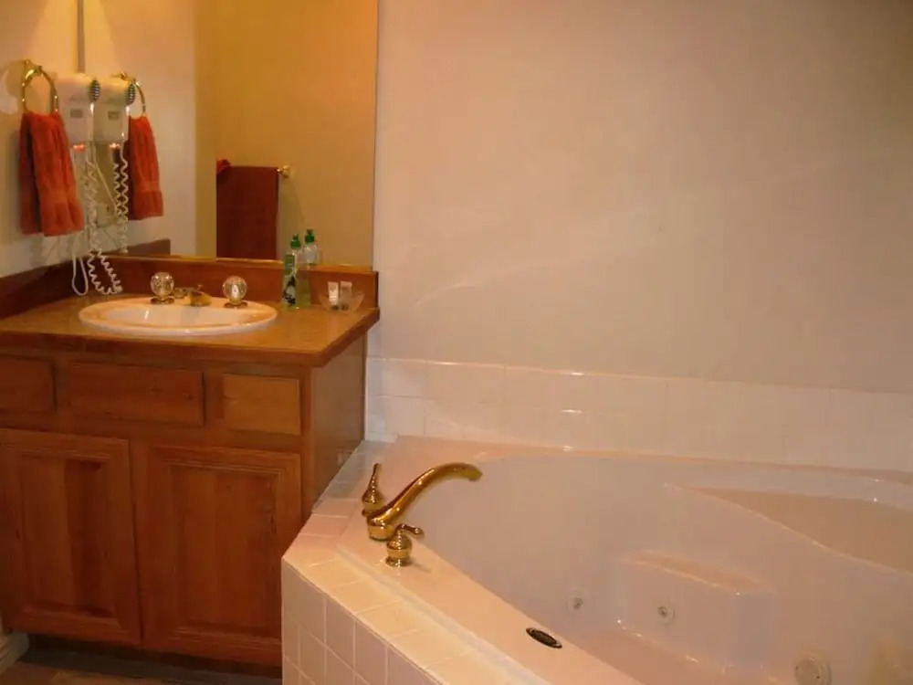 James And Paulette Mcgovern 2 Bedroom Condo