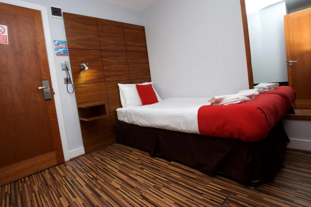 Cocoon @ International Inn + Apartments