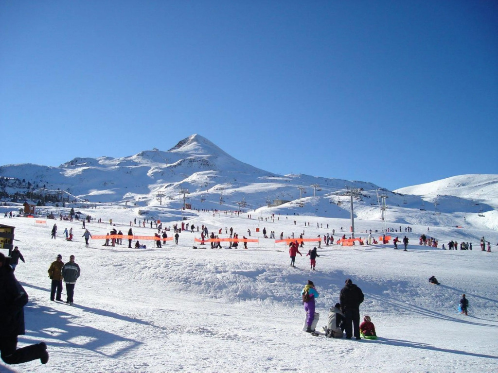 Hotel y Apartamentos SNÖ Isaba