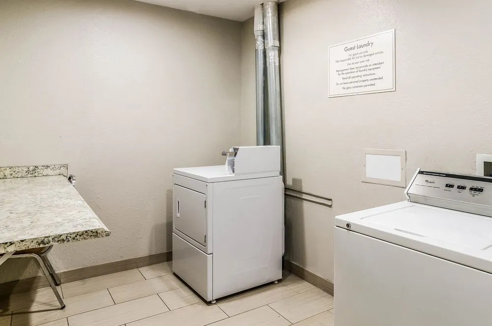 La Quinta Inn & Suites Westminster Promenade