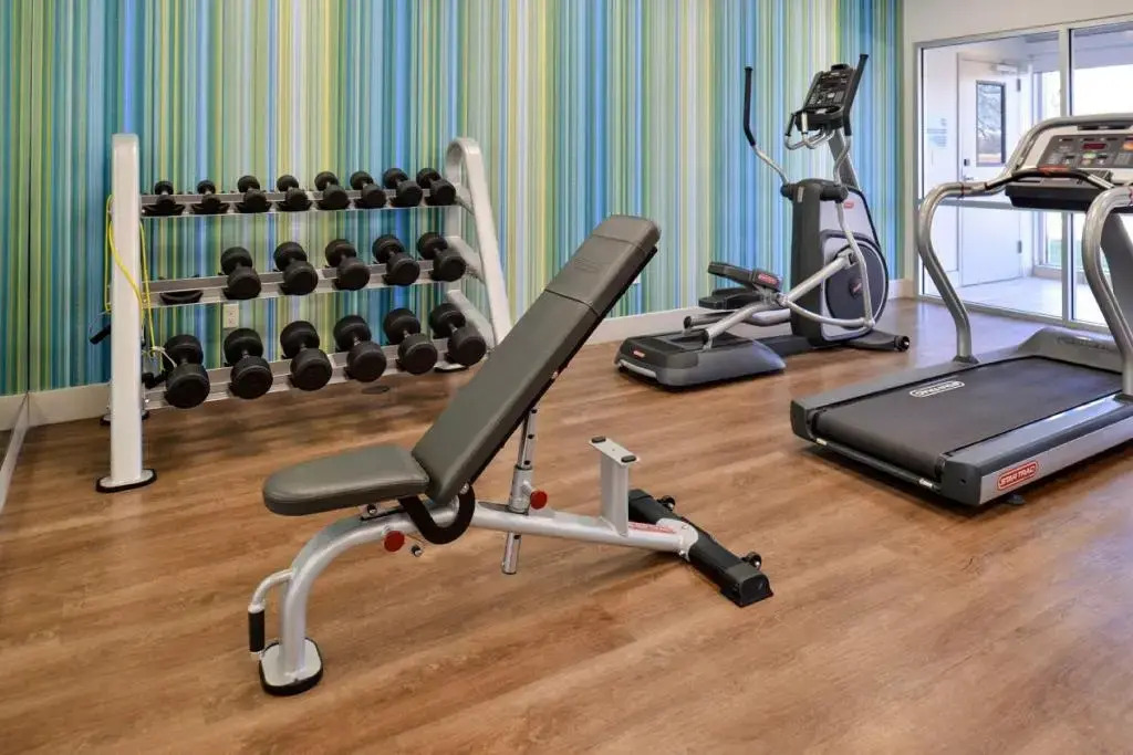 Holiday Inn Express Flint-Campus Area by IHG