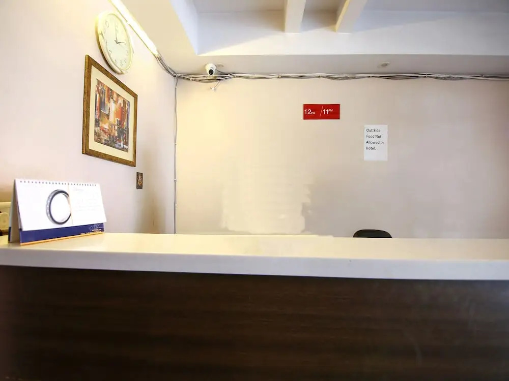 OYO 709 Hotel Cross Winds