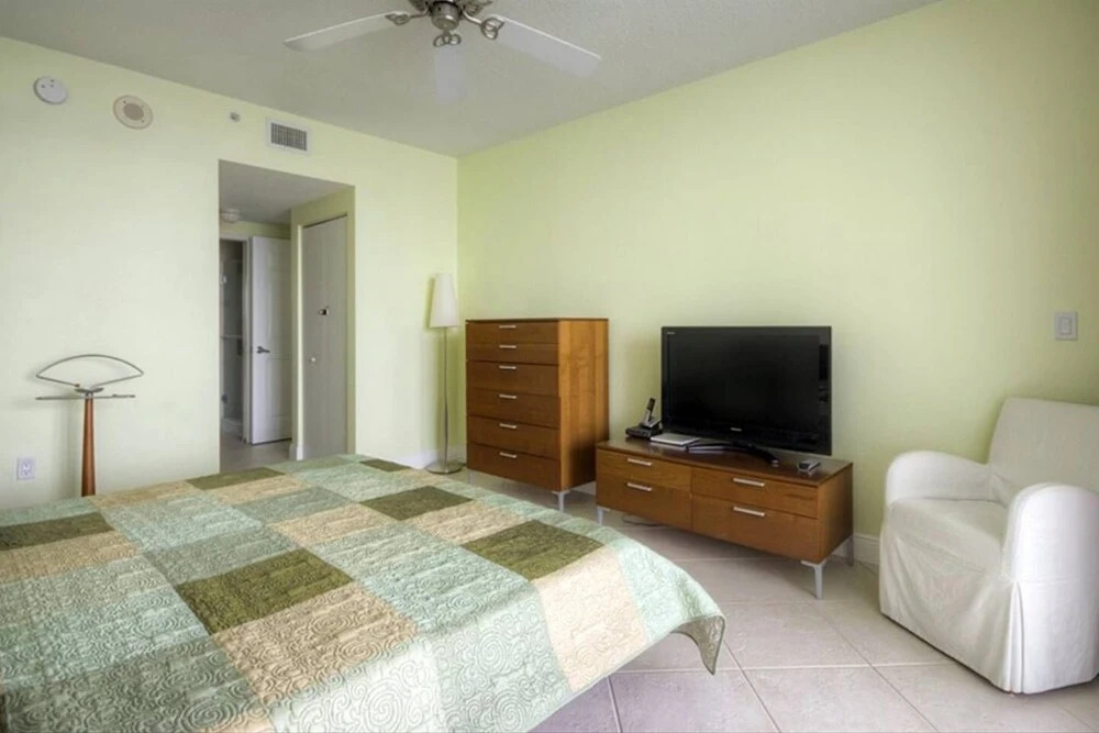 Le Marina Bay 503 - Condo 5 People, Sunny Isles