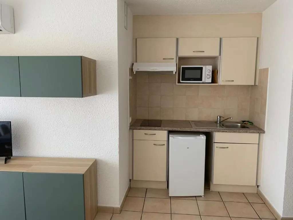 Appartement Saint-Raphaël, 1 pièce, 2 personnes - FR-1-466A-24