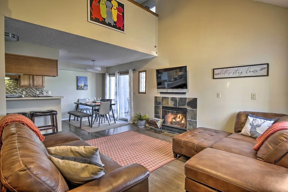 Manitou Springs Escape w/ A/C & Private Deck!