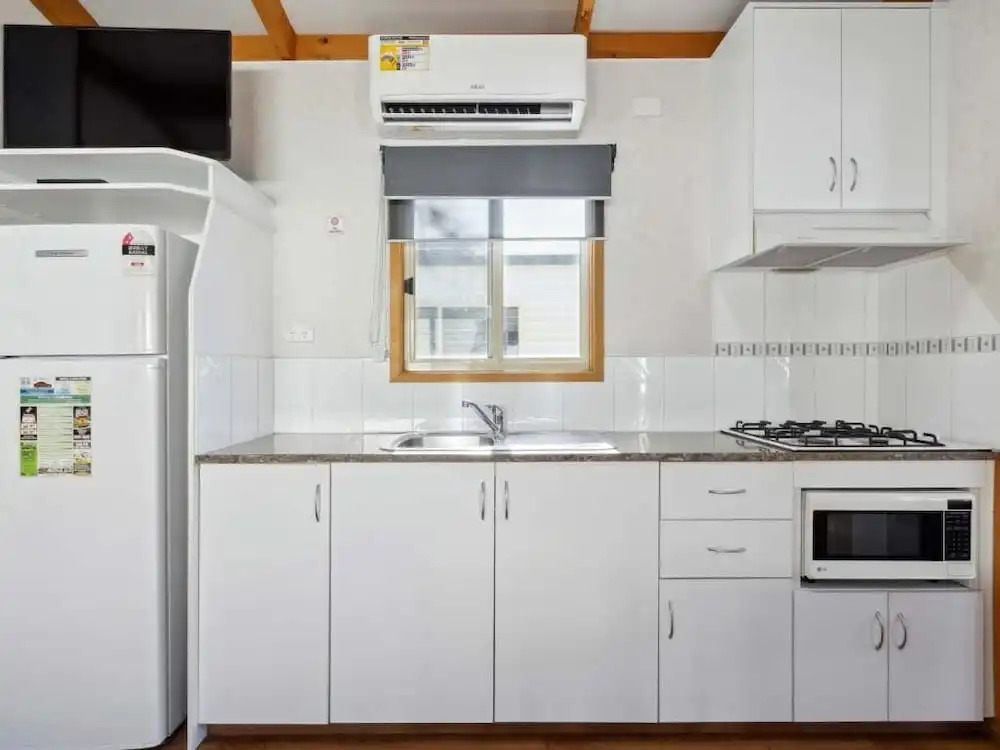 Canberra Holiday Village