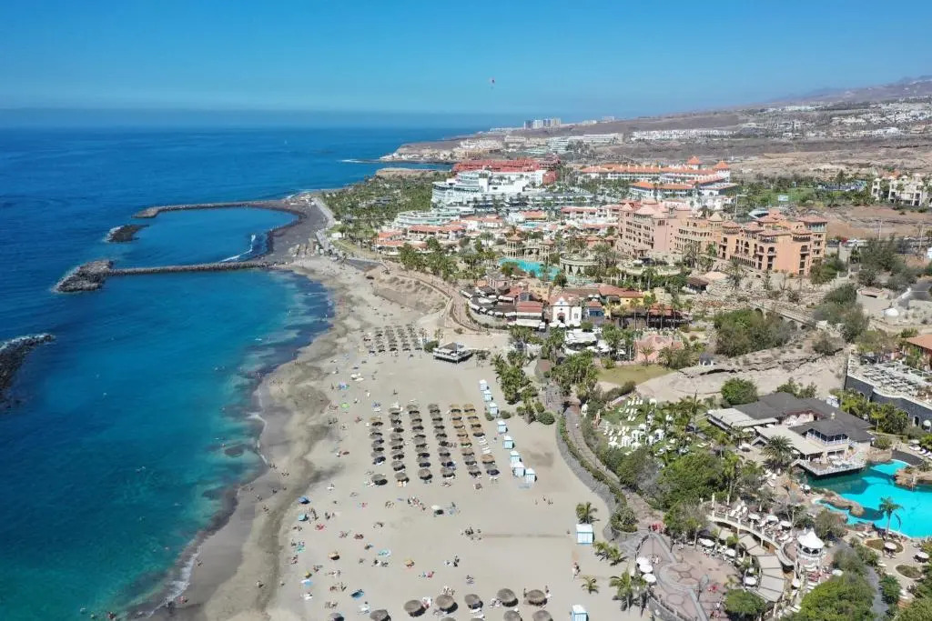 Yucca Park, Lovely, quiet, 2 bedroom, 70m2, ocean pool view!