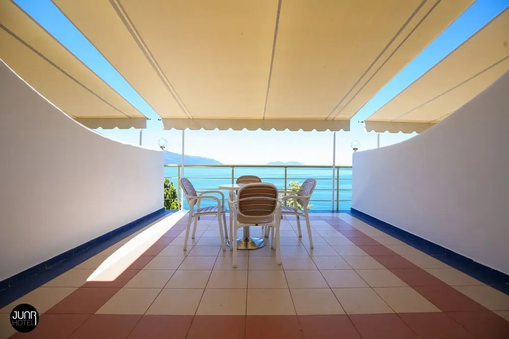 Skyhill rooms and suites