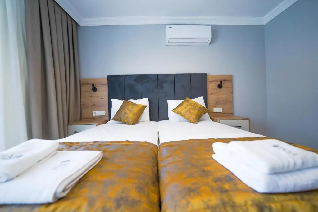 Han Apart Hotel Side