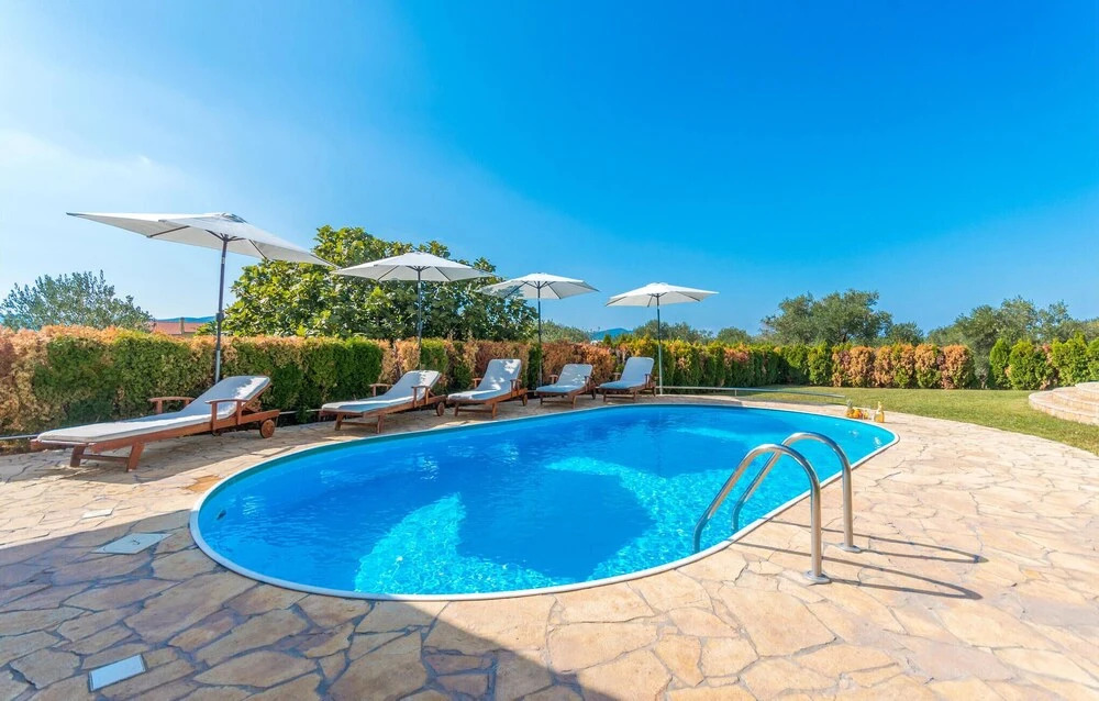 Awesome Home In Turanj