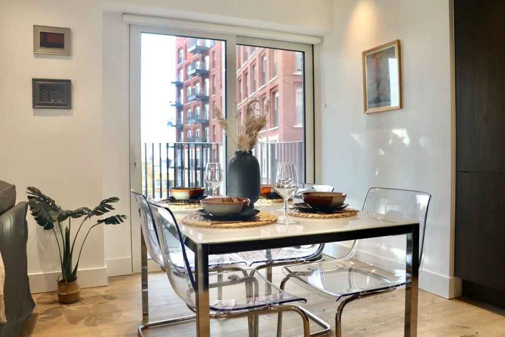 Luxury 2 Bedroom Apartment Near Central London