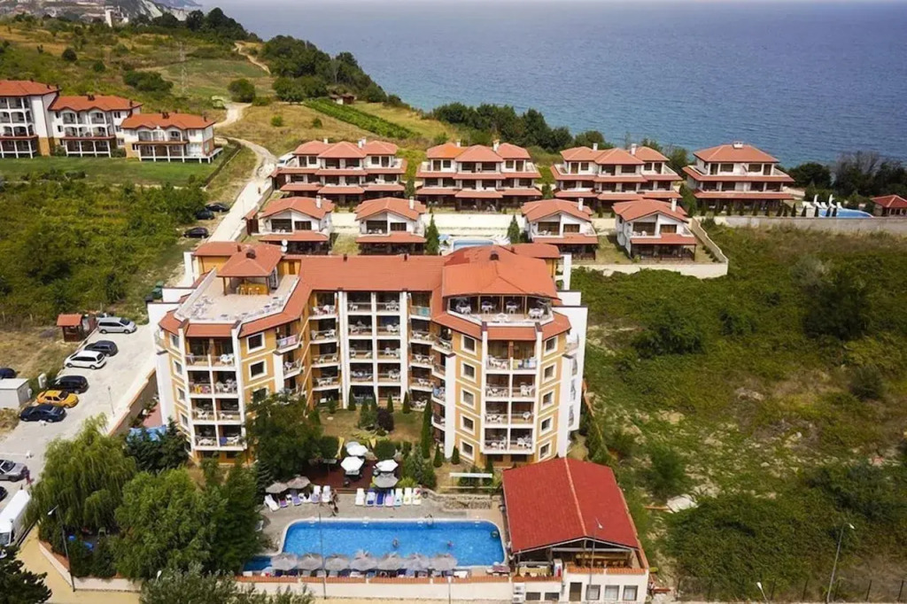 Hotel Vemara Club