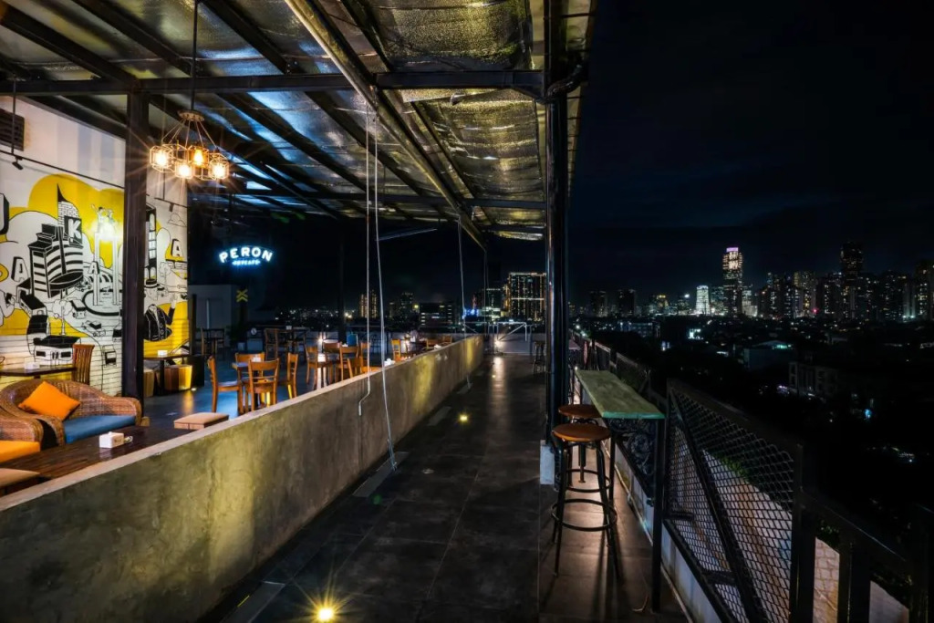 YELLO Hotel Manggarai Jakarta