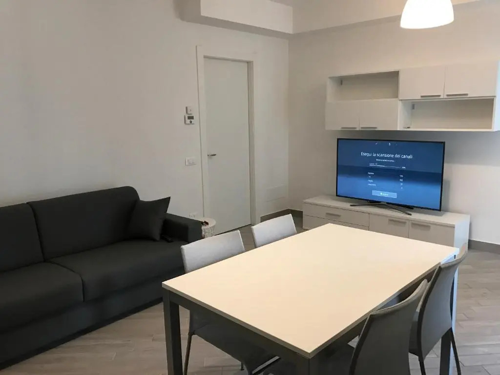 Home Hotel