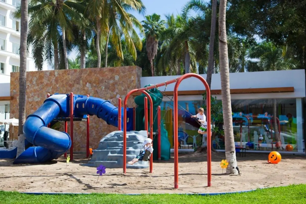 Отель Krystal Puerto Vallarta