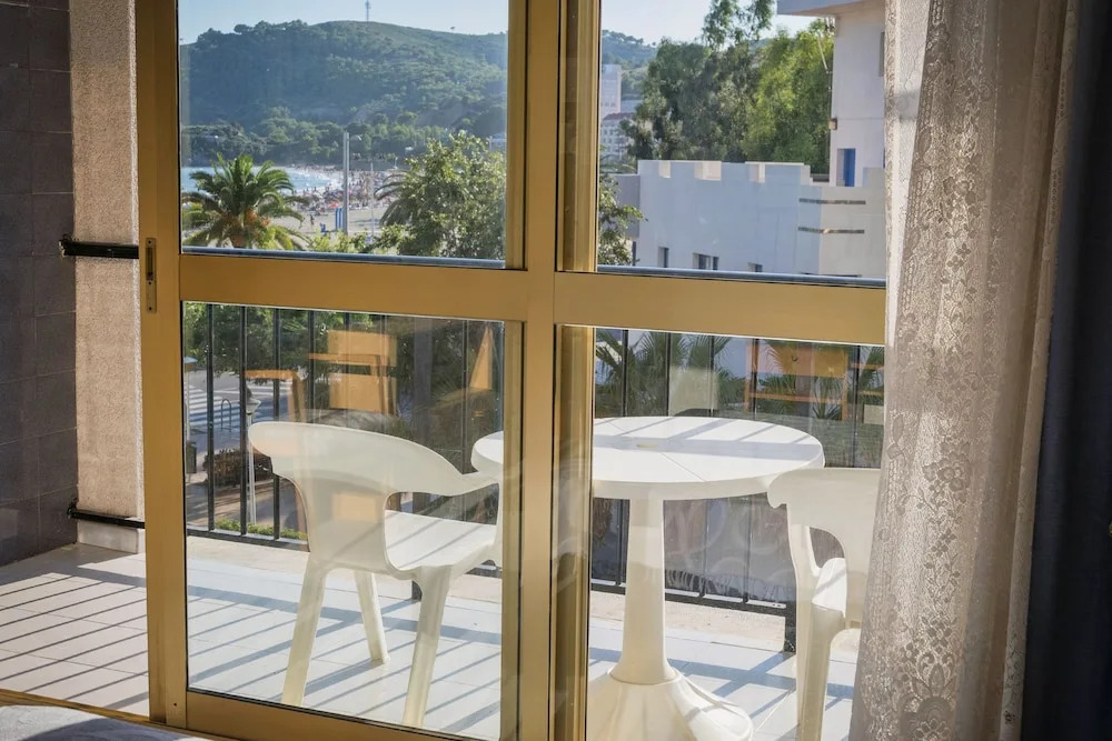 Hotel Neptuno by Apartamentos 3000