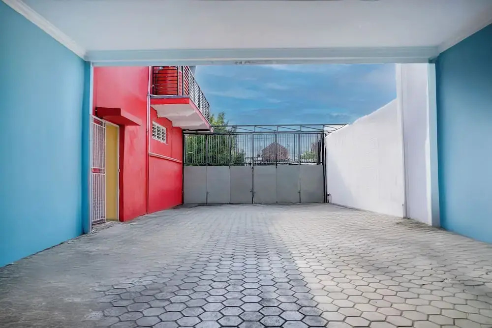 Hotel O Stasiun Tegal Near Alun-Alun Formerly Lumina Guest House