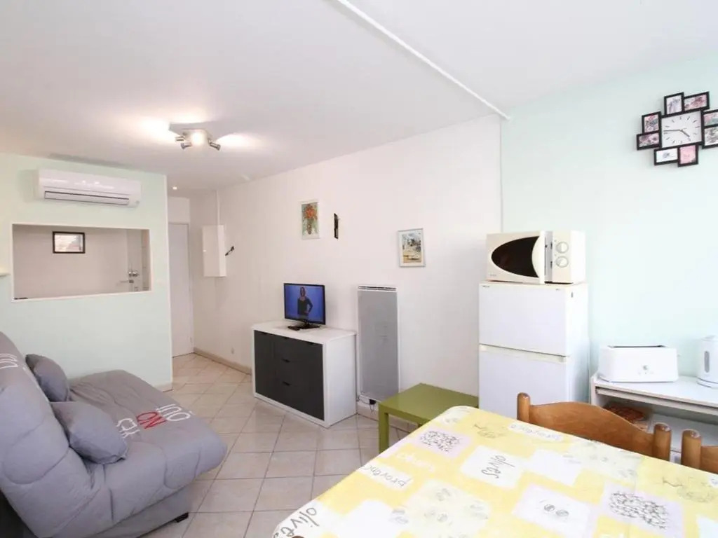 Appartement Balaruc-les-Bains, 2 pièces, 4 personnes - FR-1-553-93