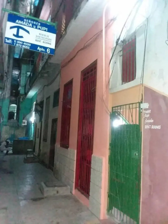 Señores Amada y Pupi