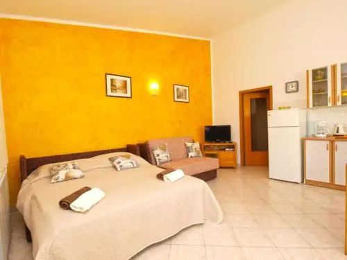 Apartments Iva 1534