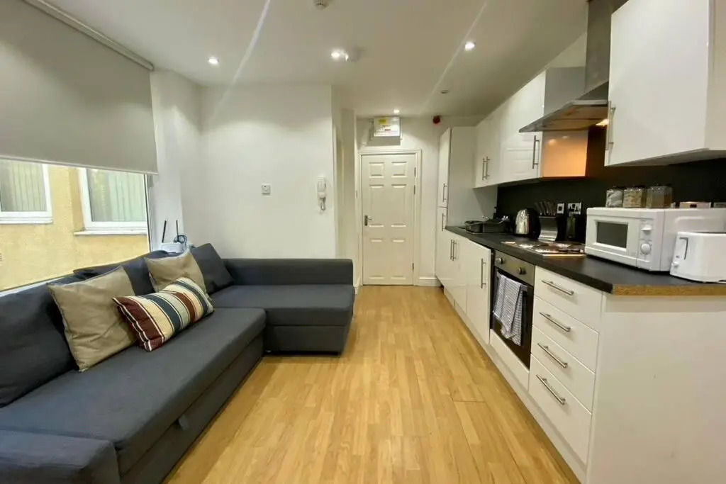 Group of 4 Apartments for up to 24 Guests