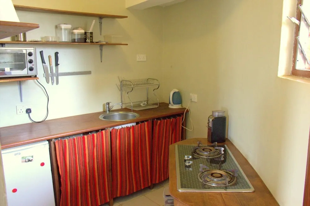 Banda Lodge