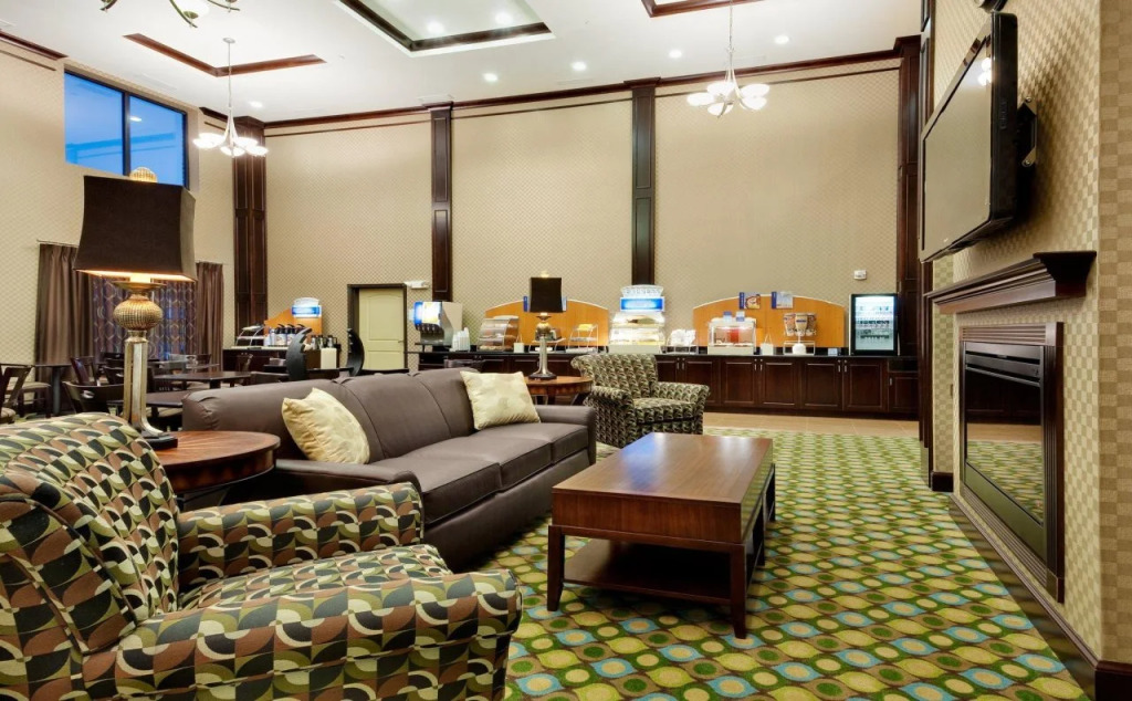Holiday Inn Express and Suites Limerick - Pottstown by IHG