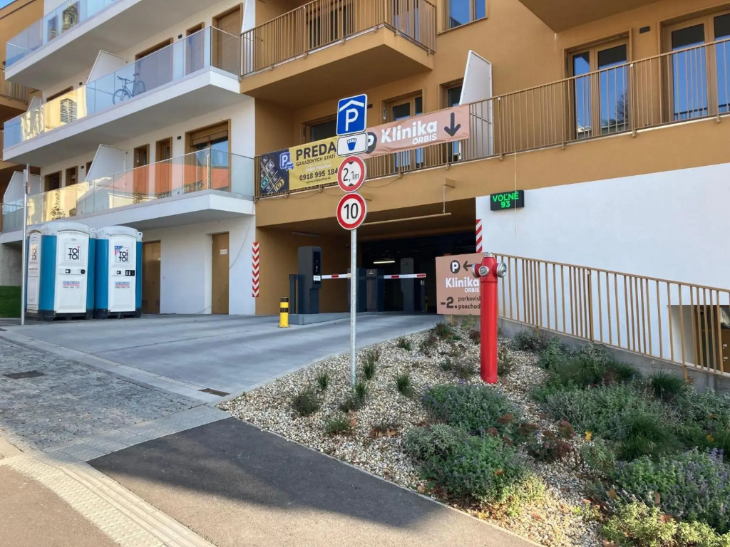 Štýlový apartmán v centre Nitry, parkovanie v cene