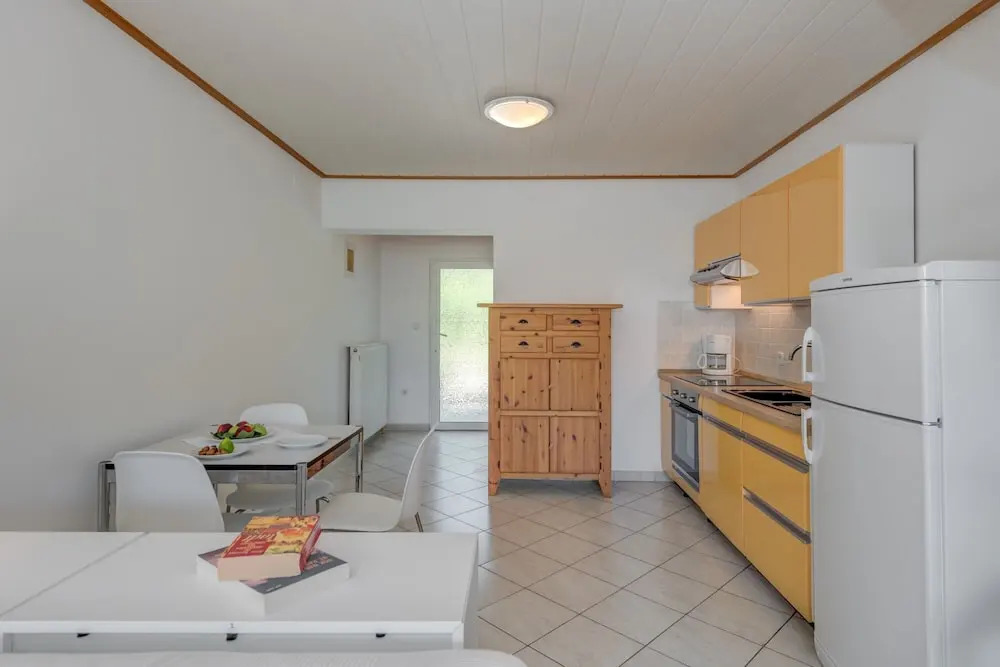Beachfront Apartment With Balcony and Parking