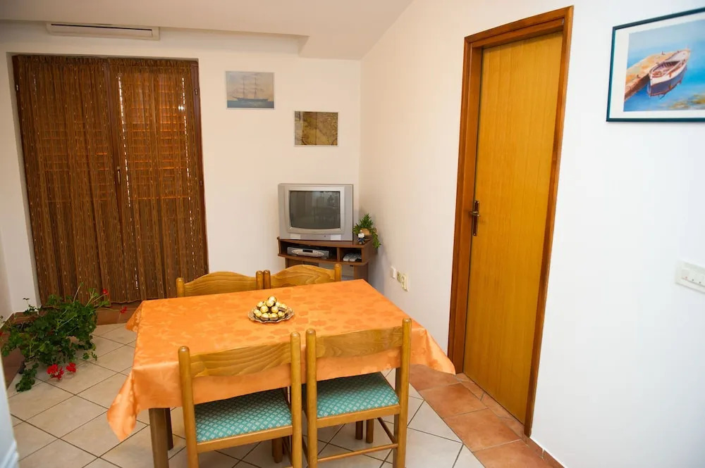Apartments Villa Estella