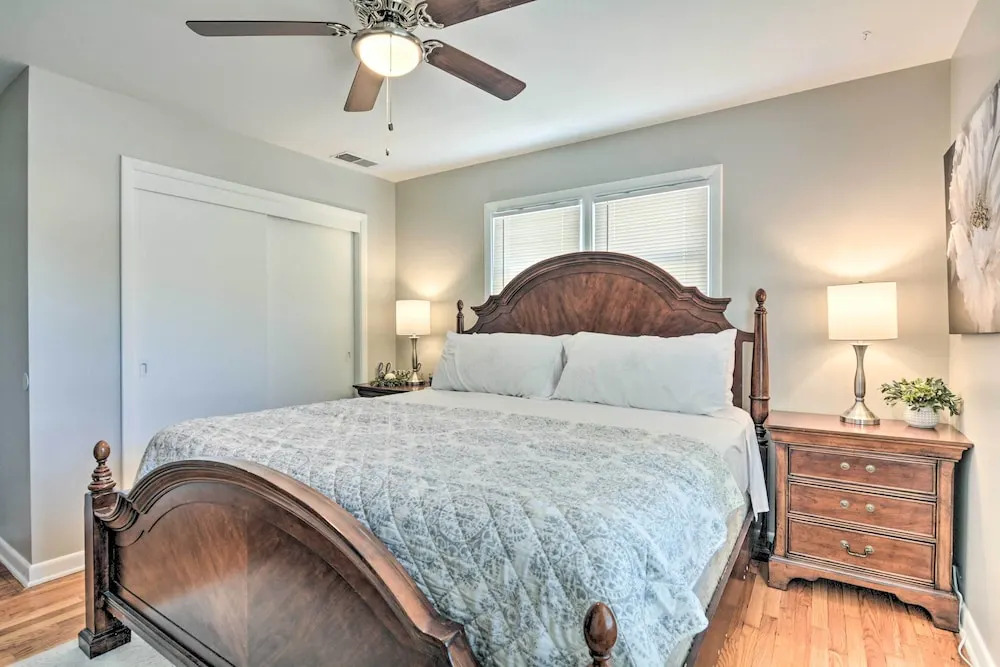 Charming Springfield Home w/ Private Backyard