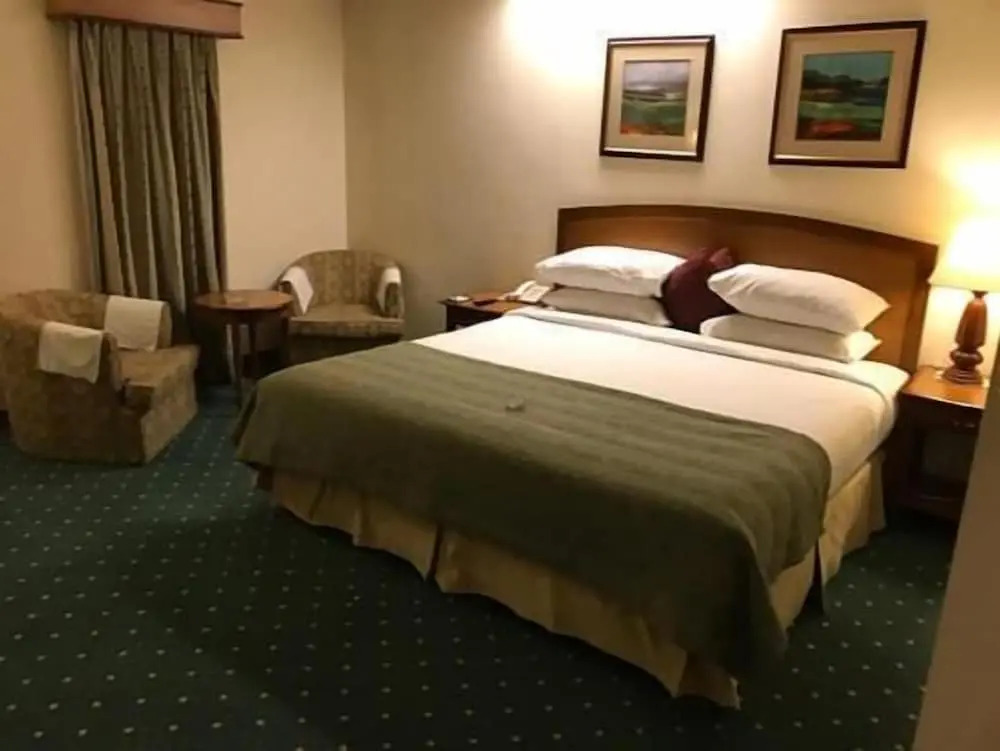 Embassy Inn Hotel Karachi
