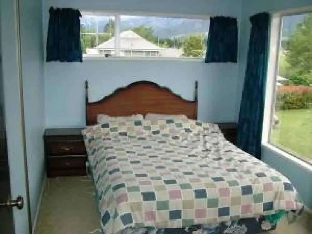 1 Woodbank Road