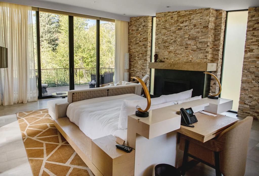 The Lodge at Blue Sky, Auberge Collection