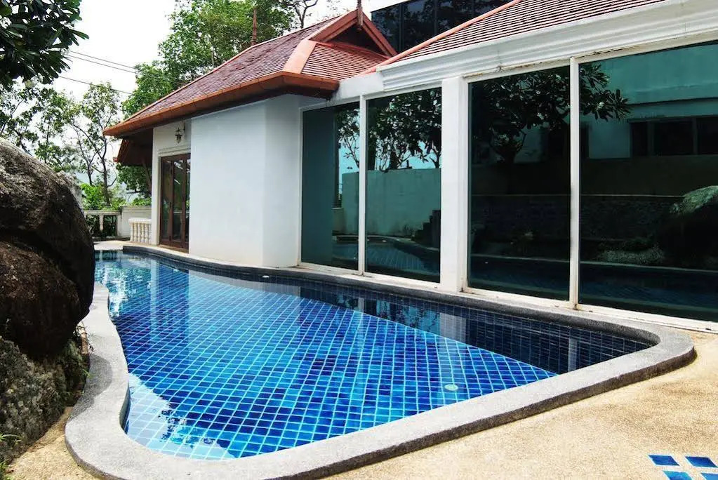 Seeka Boutique Resort - Relaxing Stay - Balcony, Pool & Near Beach
