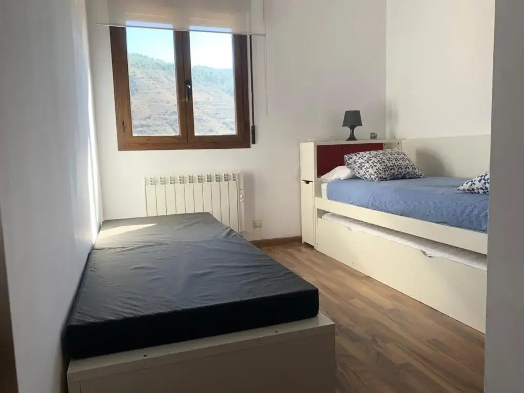 Fabuloso Apartamento En Camarena De La Sierra (Teruel)