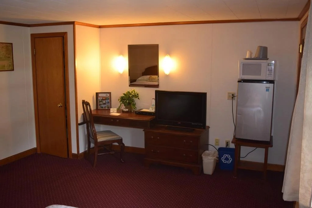 Country Acres Motel