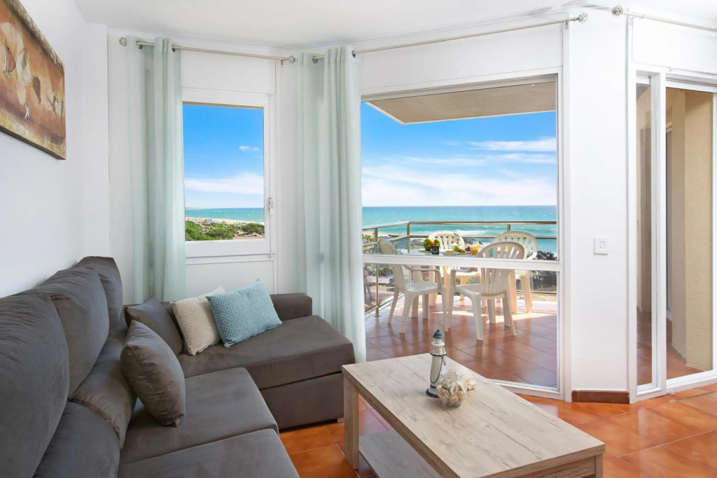 Santa Susanna Sunrise Apartment