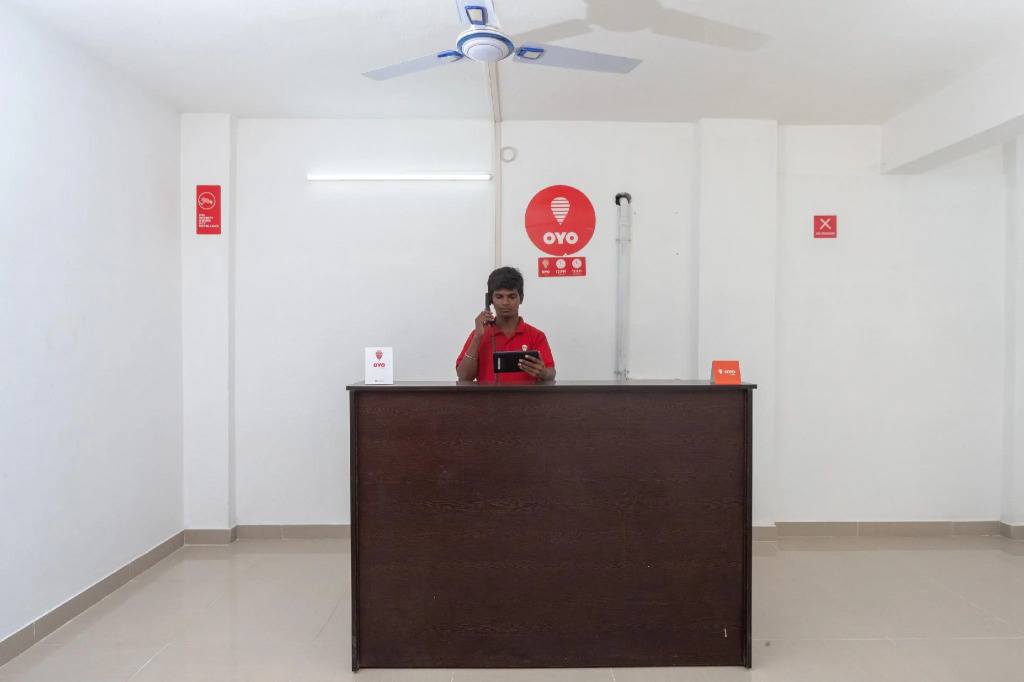 Oyo 15702 Thulsi Residency