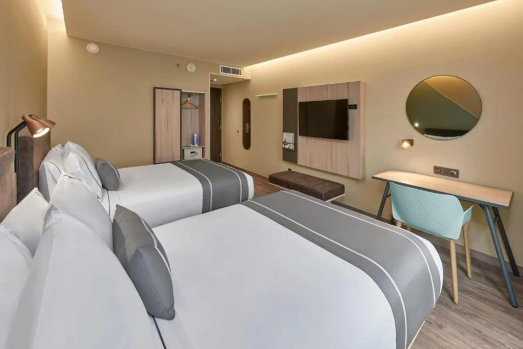 City Express Plus by Marriott Cancun Aeropuerto Riviera